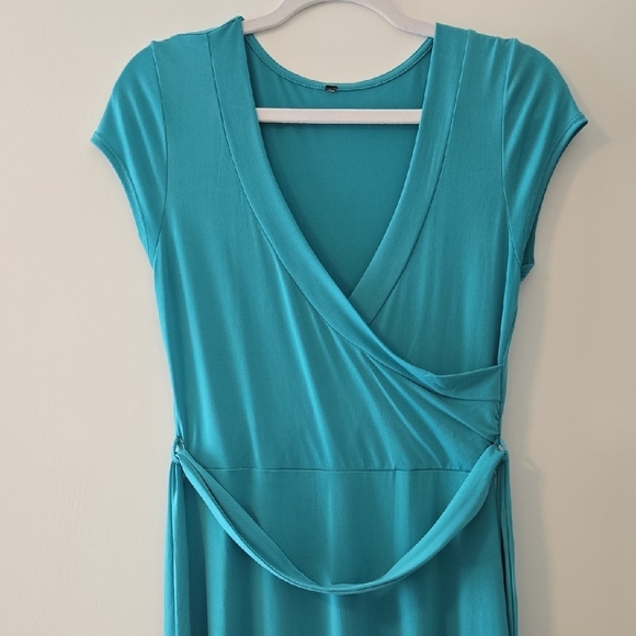 Elegant Teal Dress - Picture 5 of 8